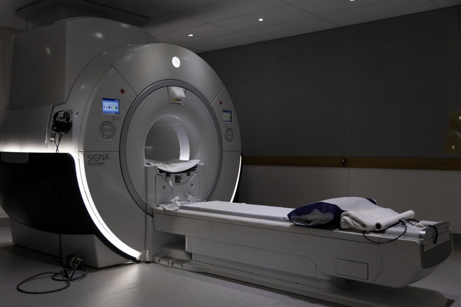 MR-maskinen ved VetLabs — GE SIGNA Pioneer